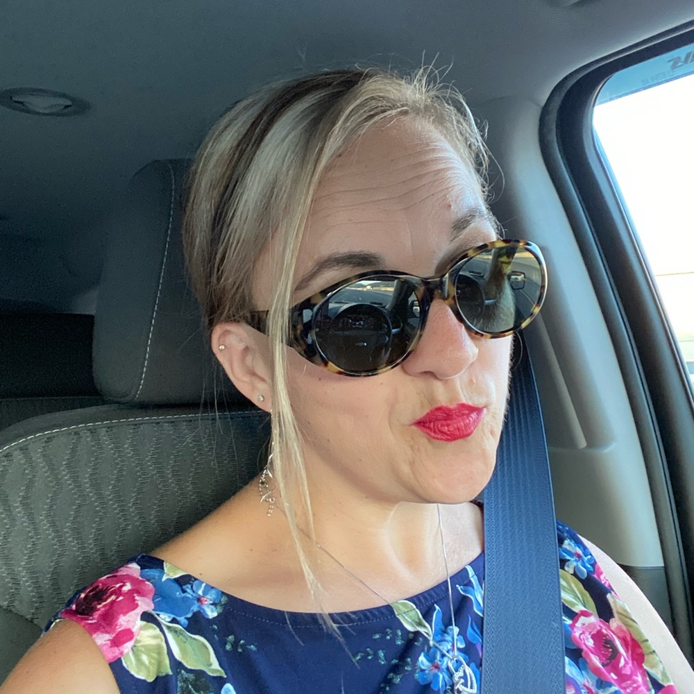 Meet your Posher, Amanda